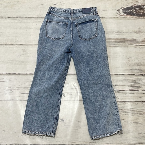 We The Free People Jeans Women's 30 Blue Distressed Denim Straight Wide Raw Hem - Picture 8 of 12